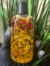 Load image into Gallery viewer, Mango Lush Glow Body & Massage Oil-For Radiant Skin